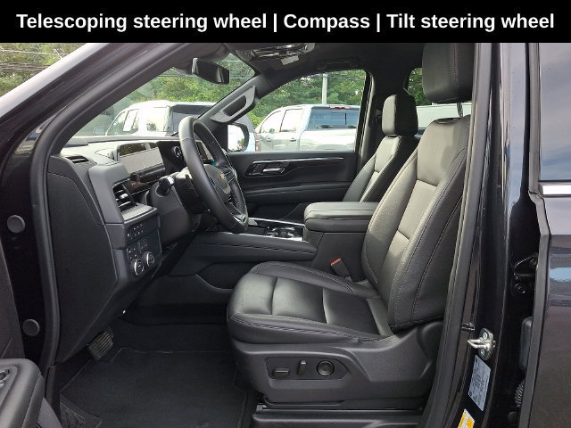 Used 2026 Chevrolet Suburban LT w/ Comfort Package AWD/4WD image 24