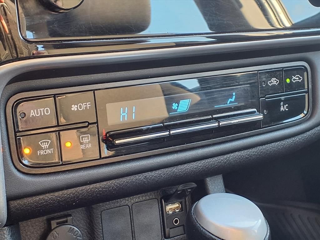 Used 2019 Toyota Corolla L image 25