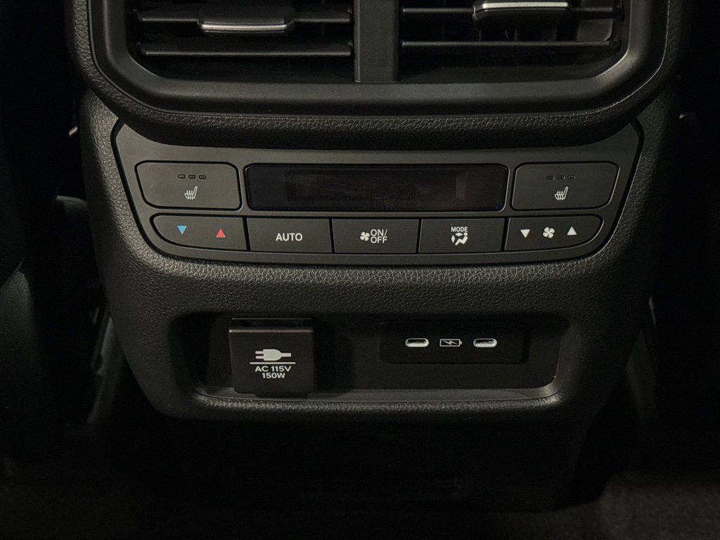 Used 2025 Honda Pilot Elite image 35