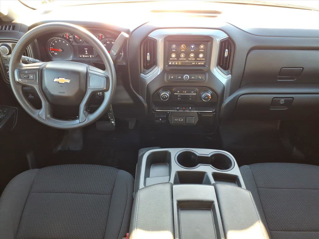 Used 2022 Chevrolet Silverado 2500 Custom w/ Custom Value Package image 9