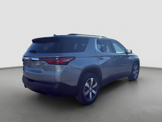 Used 2023 Chevrolet Traverse LT w/ LT Premium Package image 6
