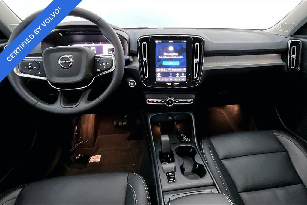 Used 2024 Volvo XC40 B5 Core w/ Protection Package Premier AWD/4WD image 18