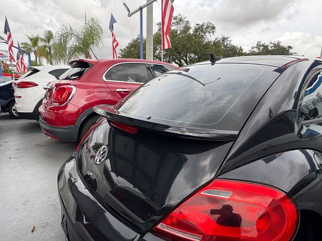 Used 2013 Volkswagen Beetle Turbo image 5