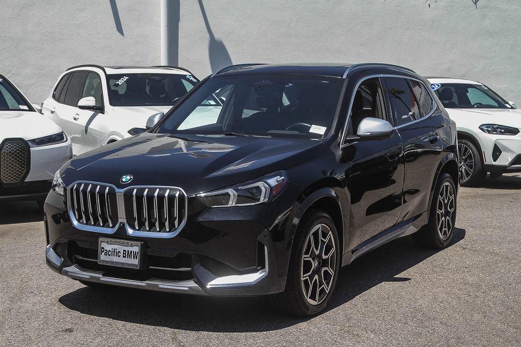 Used 2023 BMW X1 xDrive28i w/ Premium Package AWD/4WD image 3