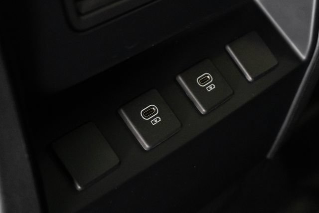 Used 2025 Land Rover Defender 110 S AWD/4WD image 15