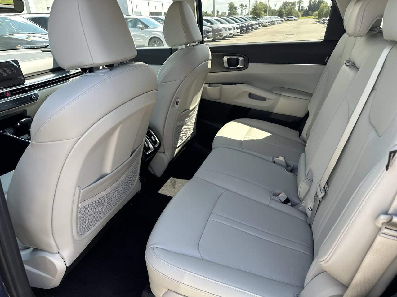 New 2026 Kia Sorento S w/ S Panoramic Sunroof Package FWD image 13