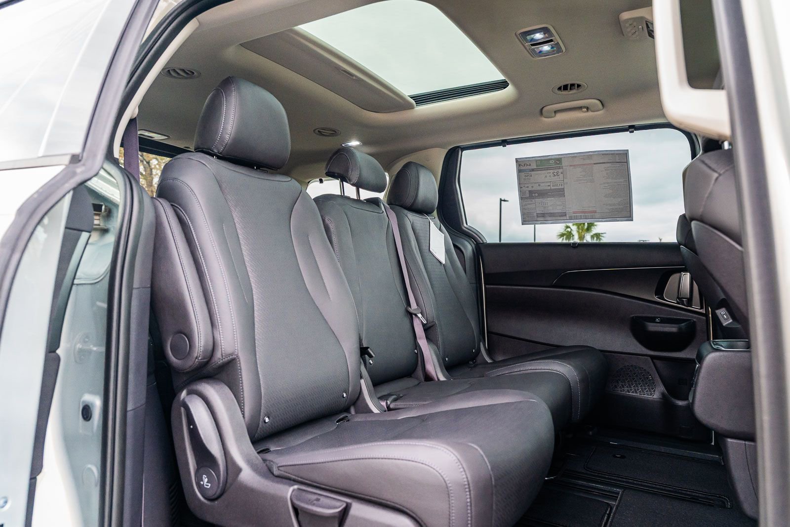 New 2026 Kia Carnival SX Prestige image 8