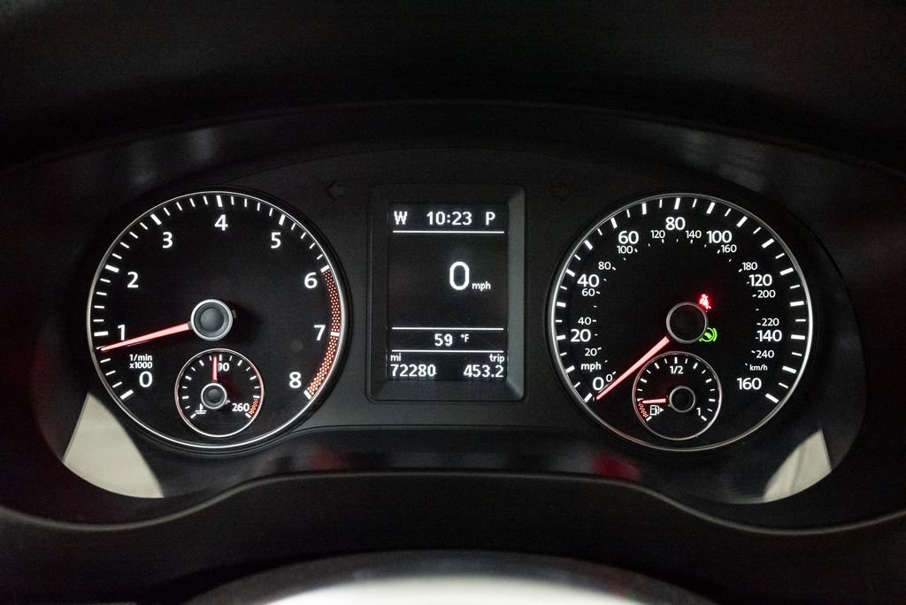 Used 2014 Volkswagen Jetta GLI Autobahn FWD image 16