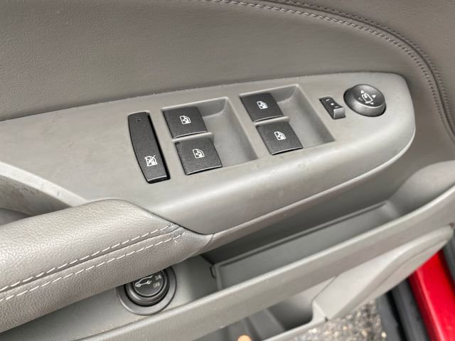 Used 2010 Cadillac SRX Luxury image 17