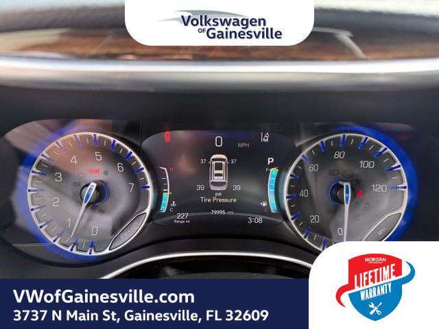Used 2024 Chrysler Pacifica Limited FWD image 20