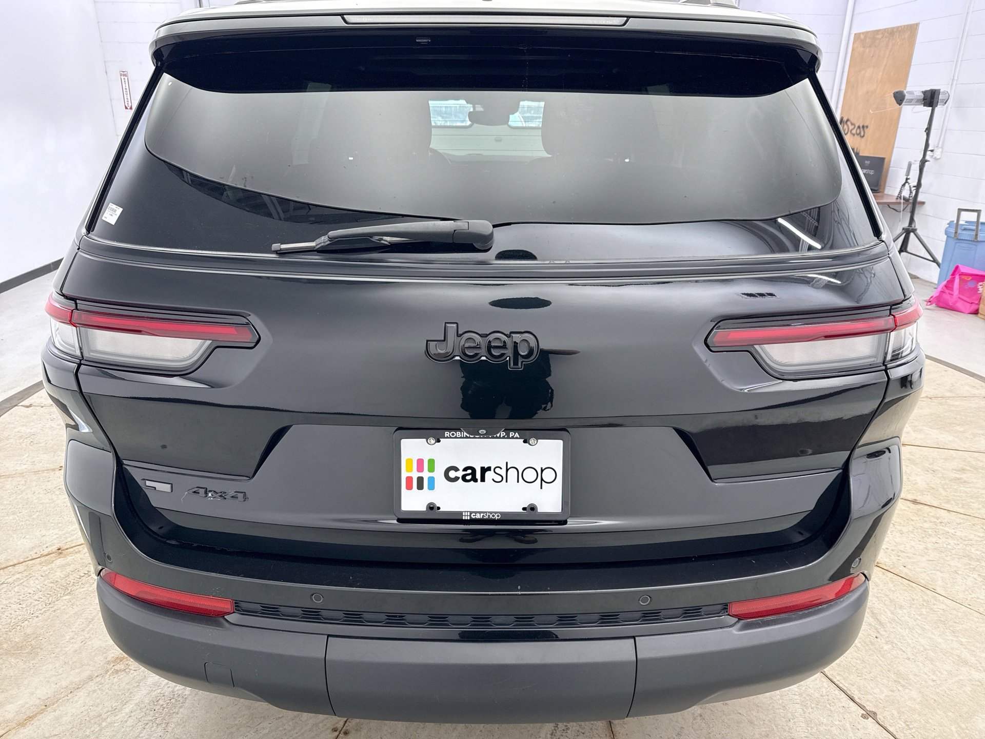 Used 2022 Jeep Grand Cherokee L Laredo AWD/4WD image 23
