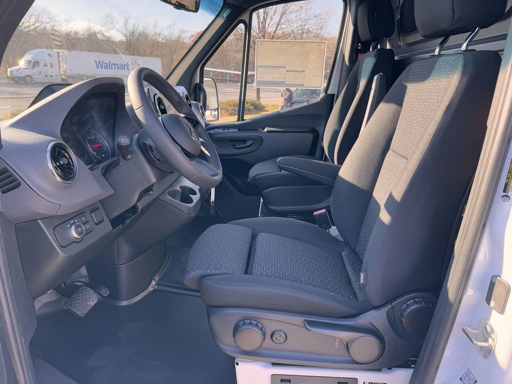 New 2025 Mercedes-Benz Sprinter 3500 image 8