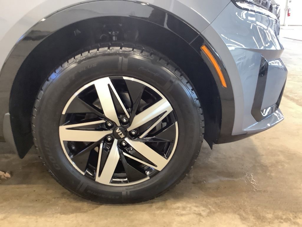 Certified 2021 Kia Sorento EX w/ Panoramic Sunroof Package image 20