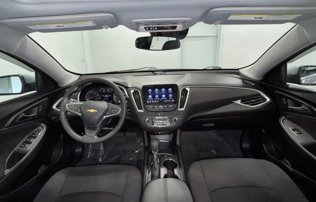 Used 2024 Chevrolet Malibu LT image 15