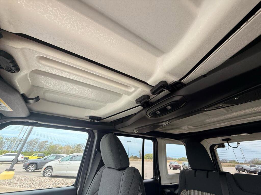 New 2026 Jeep Wrangler Unlimited Sport AWD/4WD image 28