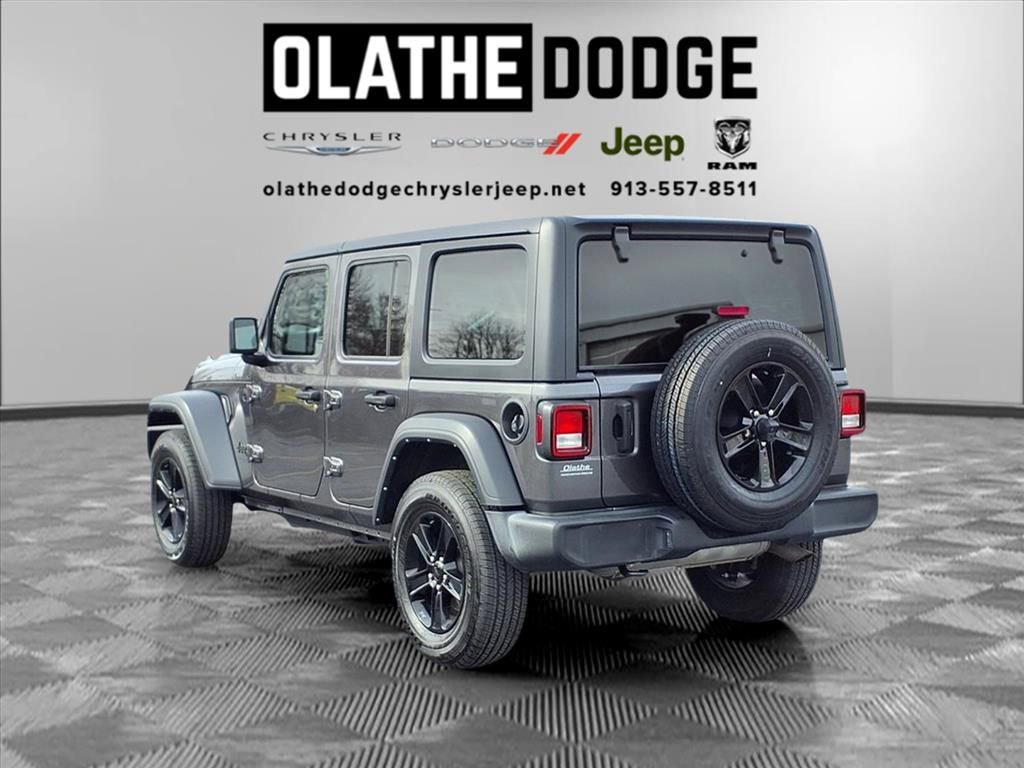 Used 2022 Jeep Wrangler Unlimited Sport image 3