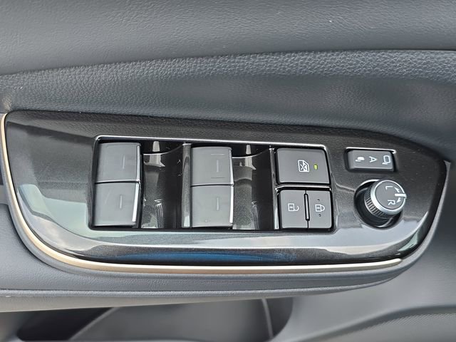 New 2026 Toyota Crown Signia AWD/4WD image 28