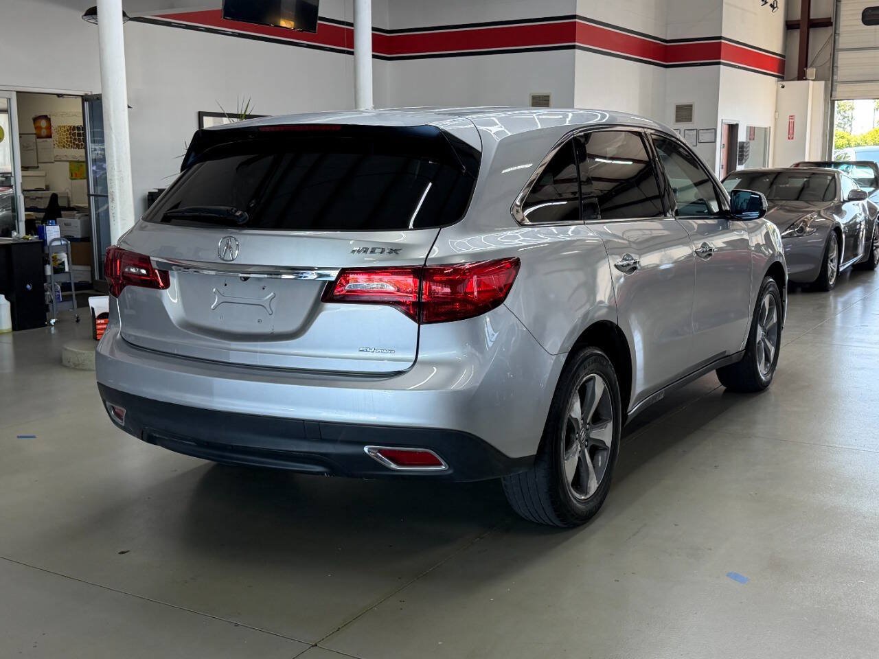Used 2014 Acura MDX SH-AWD image 2