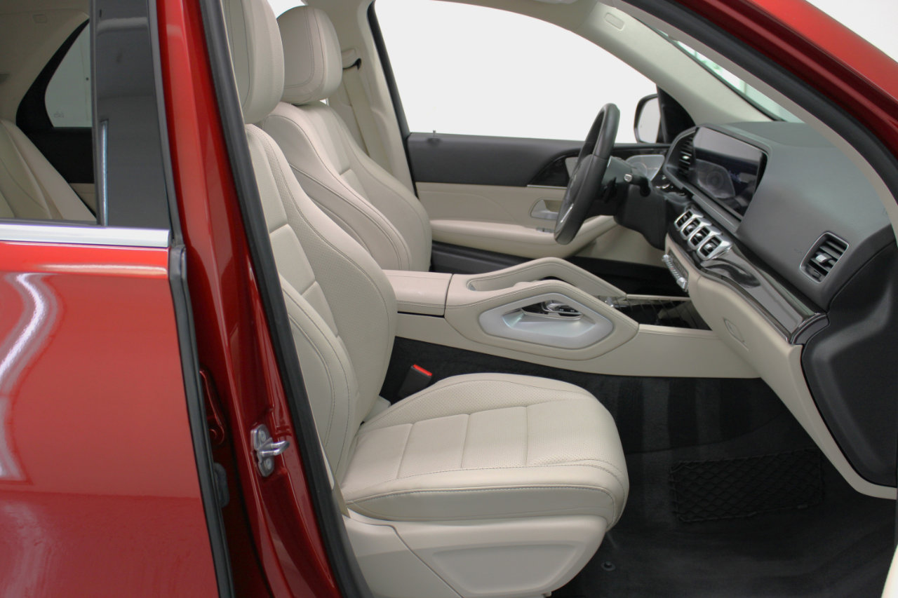 Used 2020 Mercedes-Benz GLE 350 w/ Premium Package image 46