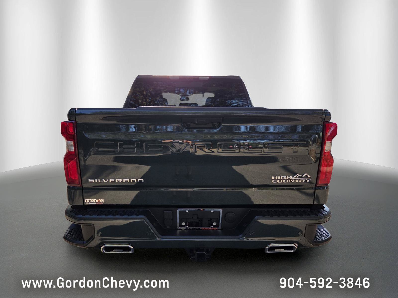 Used 2026 Chevrolet Silverado 1500 High Country w/ Technology Package AWD/4WD image 4
