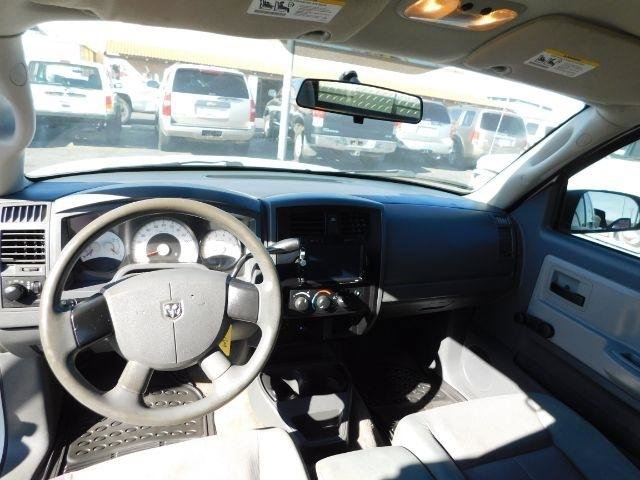 Used 2005 Dodge Dakota ST image 13