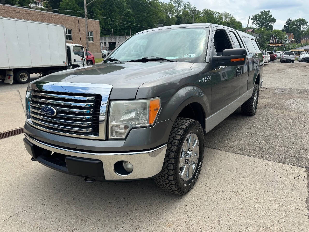 Used 2011 Ford F150 XLT w/ XLT Chrome Pkg AWD/4WD image 3