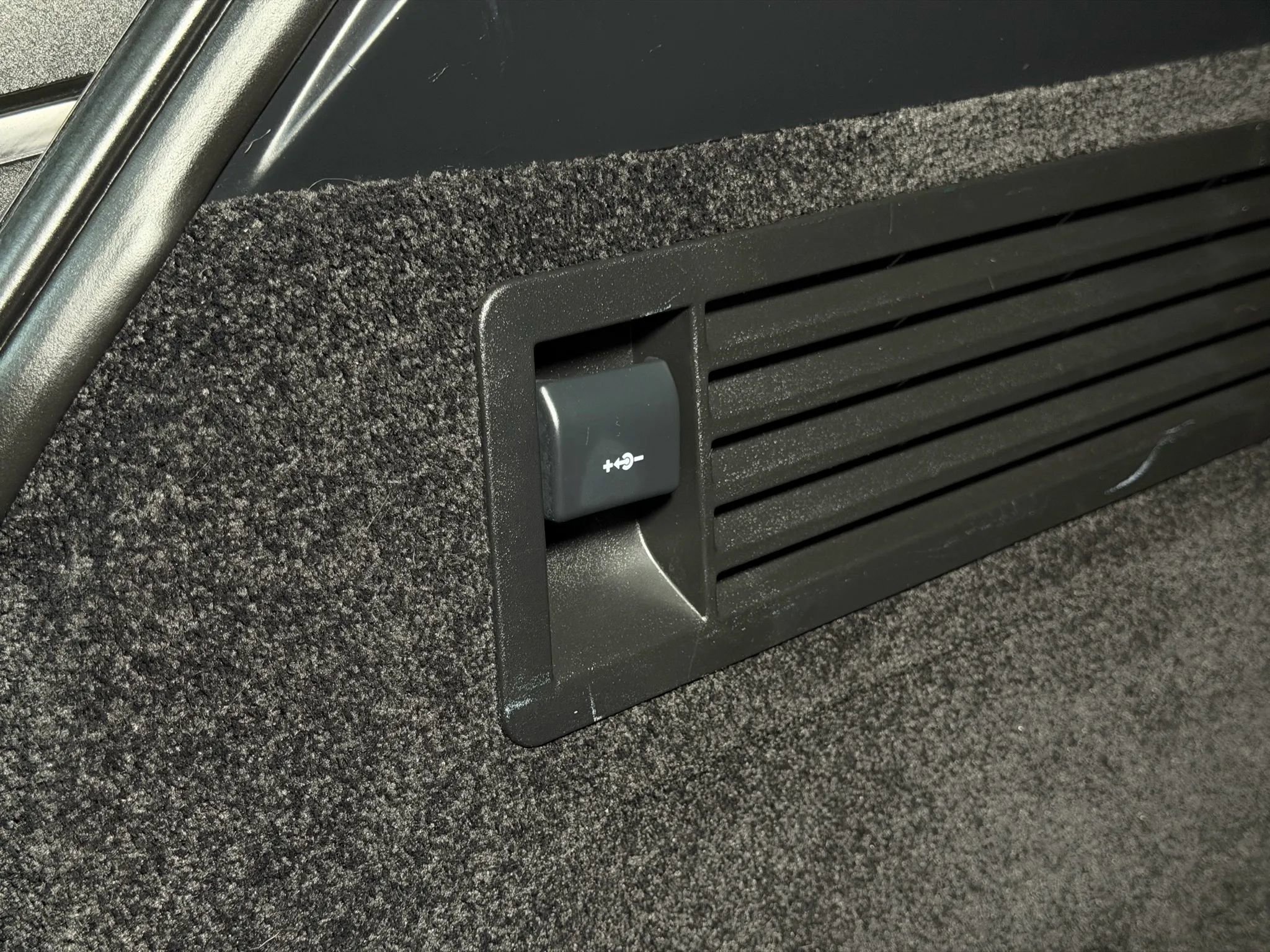 Used 2018 Land Rover Range Rover HSE AWD/4WD image 14