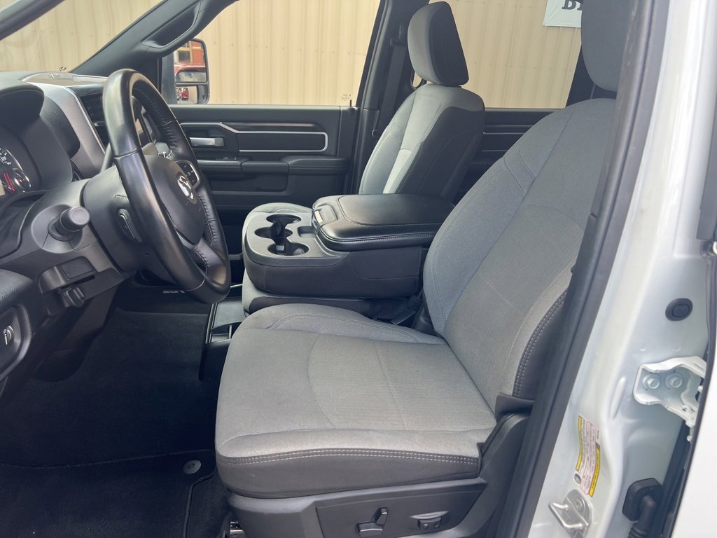 Used 2024 RAM 3500 Big Horn image 11