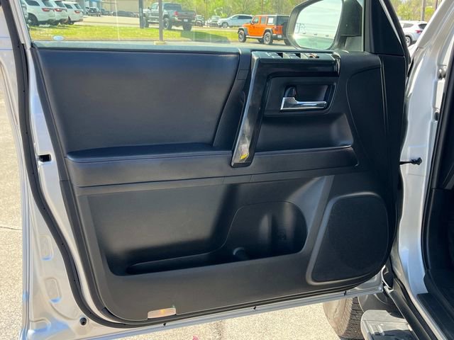 Used 2023 Toyota 4Runner TRD Off-Road image 15