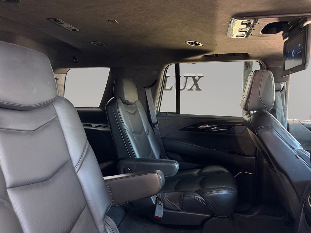 Used 2018 Cadillac Escalade Platinum image 23