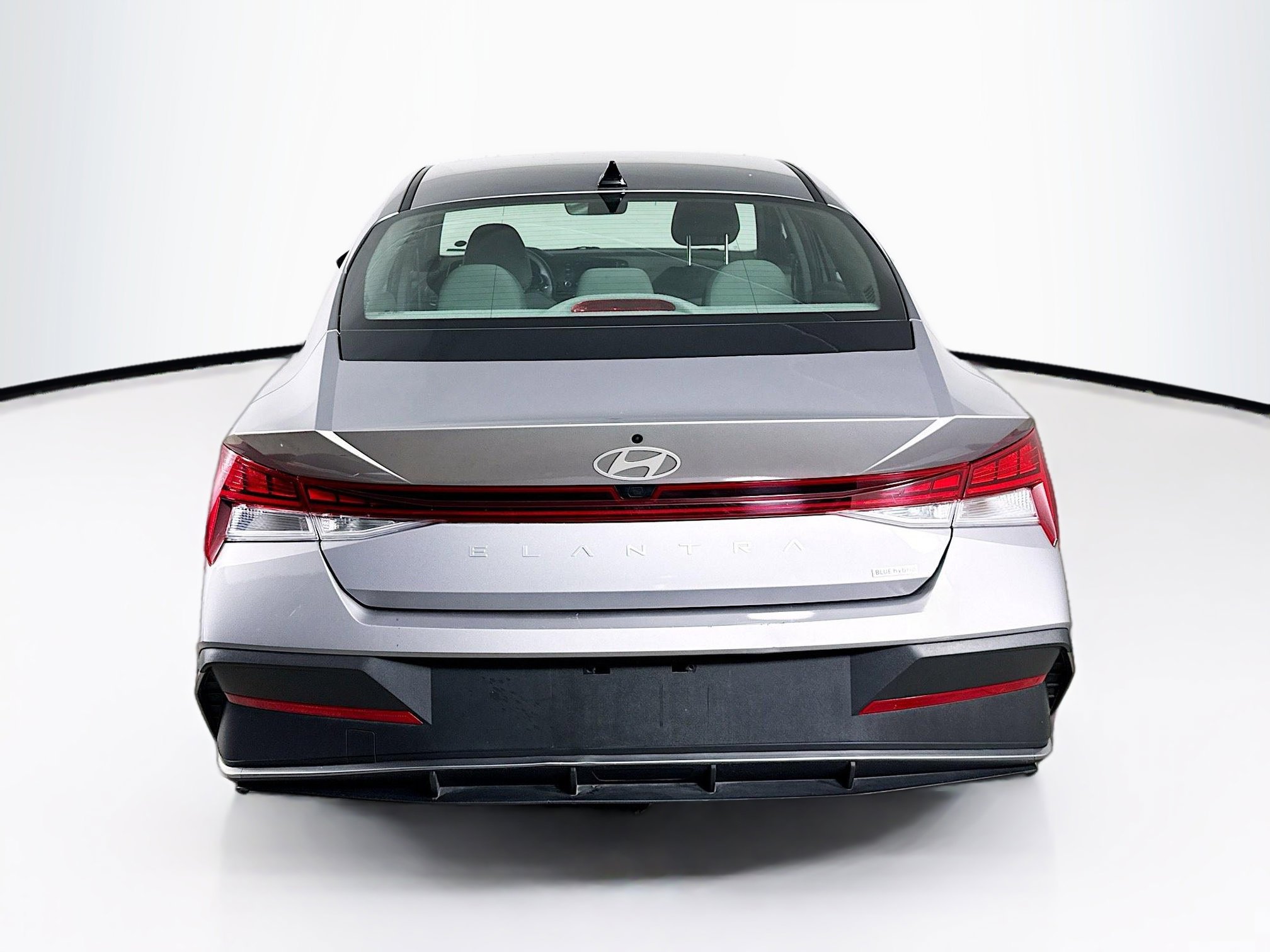 Used 2025 Hyundai Elantra Blue image 29