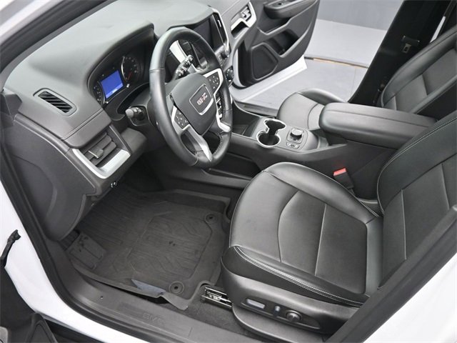 Used 2023 GMC Terrain SLT w/ LPO, Floor Liner Package image 9