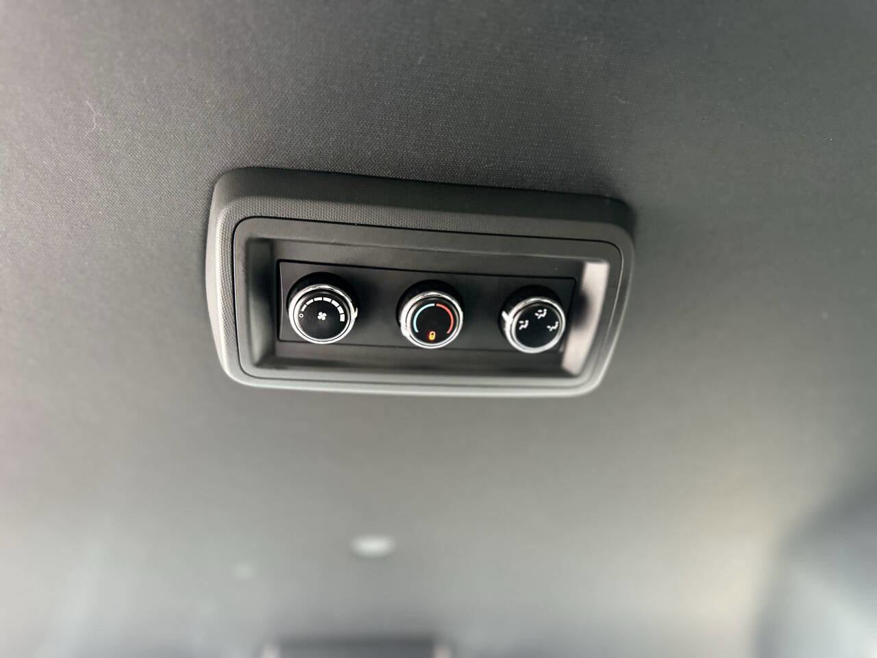 Used 2018 Dodge Grand Caravan SXT FWD image 22