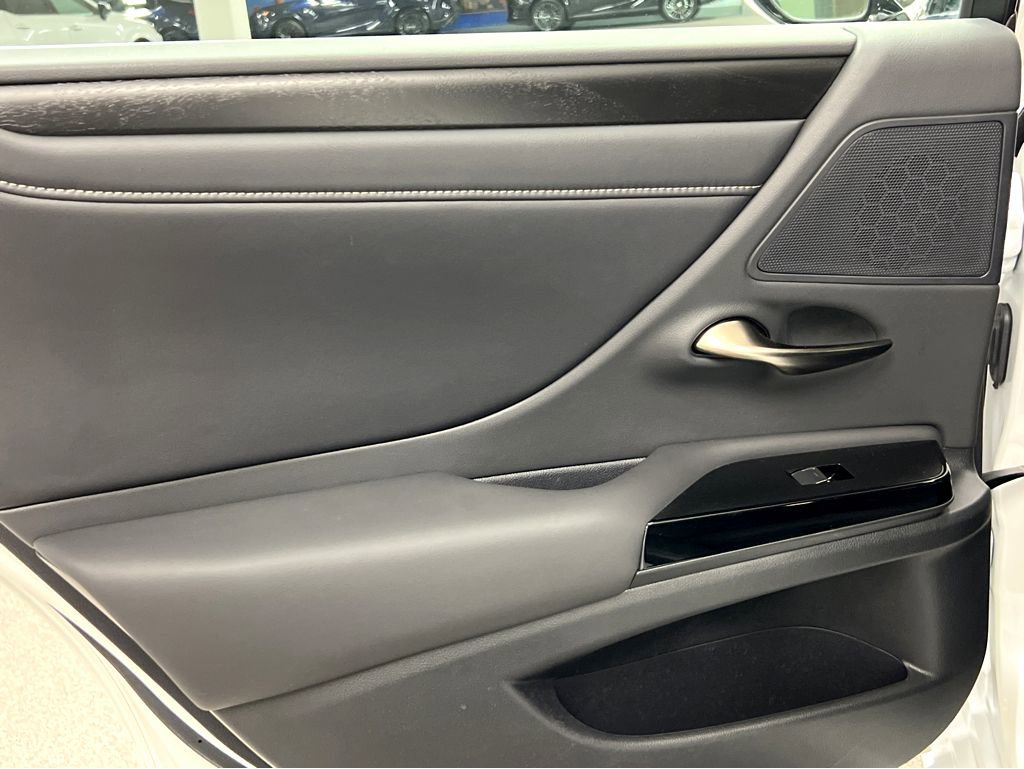 Certified 2023 Lexus ES 350 w/ Premium Package FWD image 18