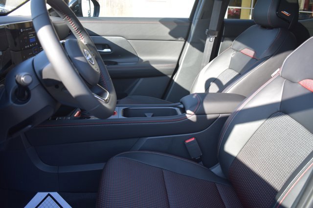 New 2026 Nissan Kicks SR w/ SR Premium Package image 14