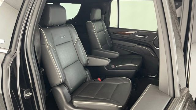 Used 2022 Cadillac Escalade ESV Premium Luxury image 50