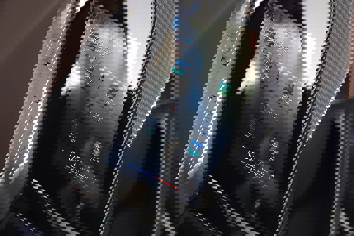 Used 2023 BMW 740i w/ Parking Assistance Package image 69