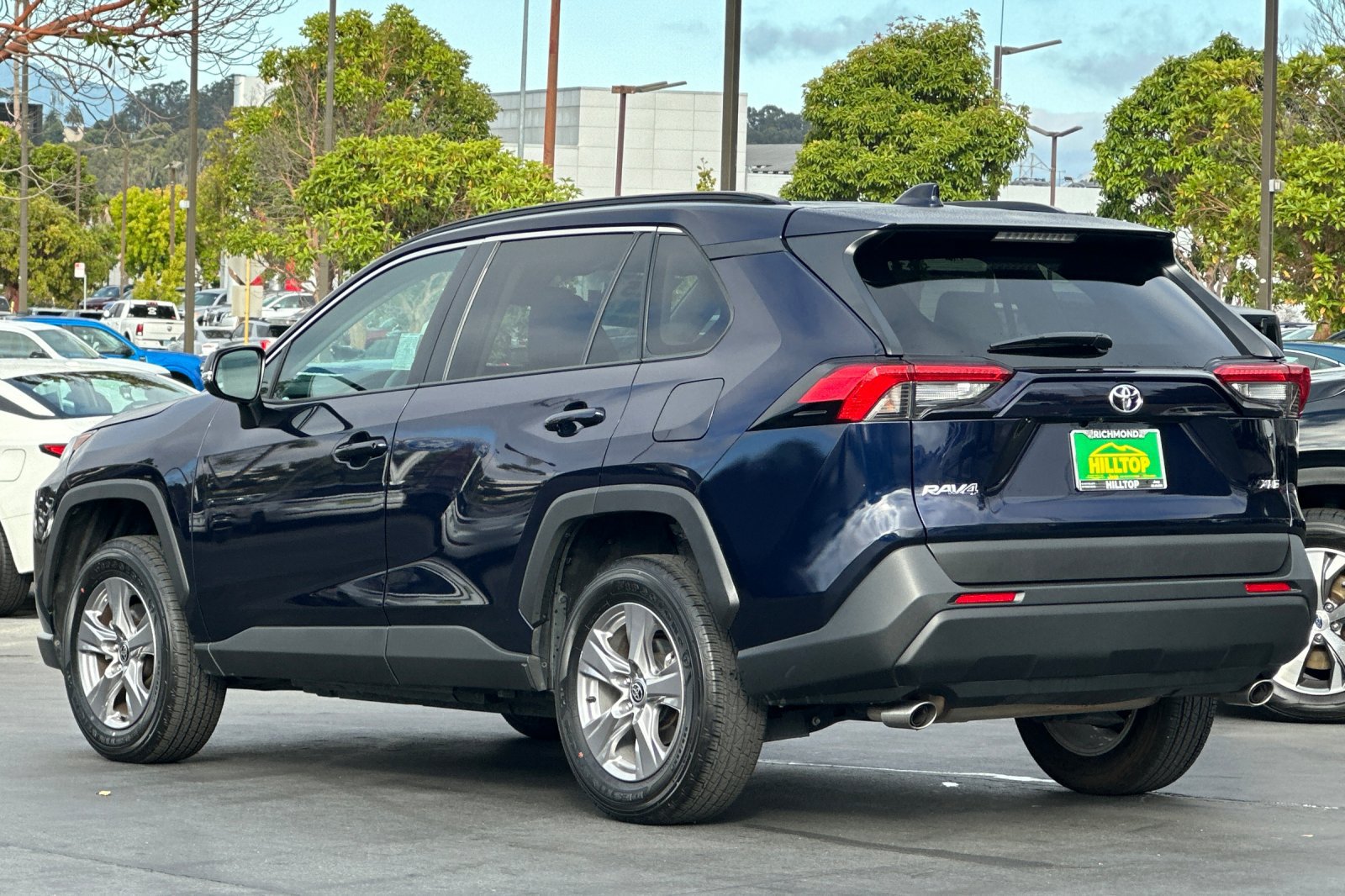 Used 2025 Toyota RAV4 XLE FWD image 7
