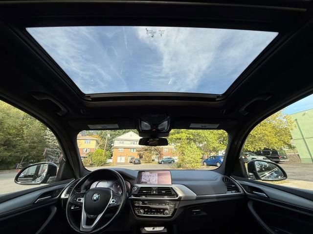 Used 2018 BMW X3 M40i image 27