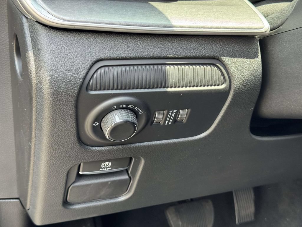 New 2026 Jeep Grand Wagoneer 4WD image 28