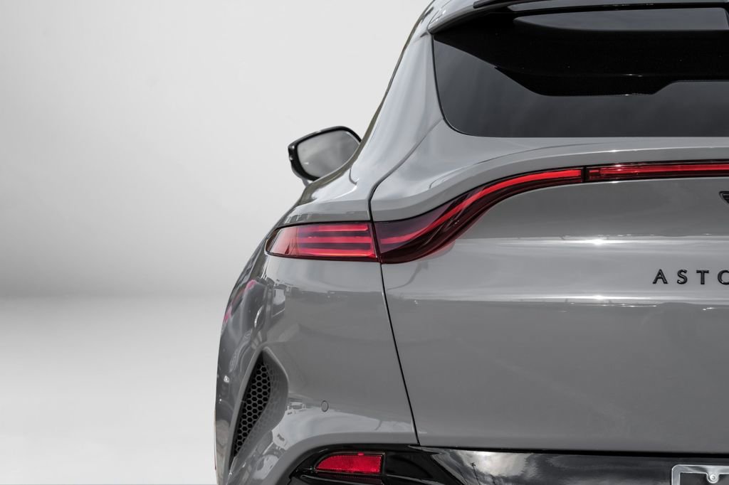 Used 2024 Aston Martin DBX 707 image 54