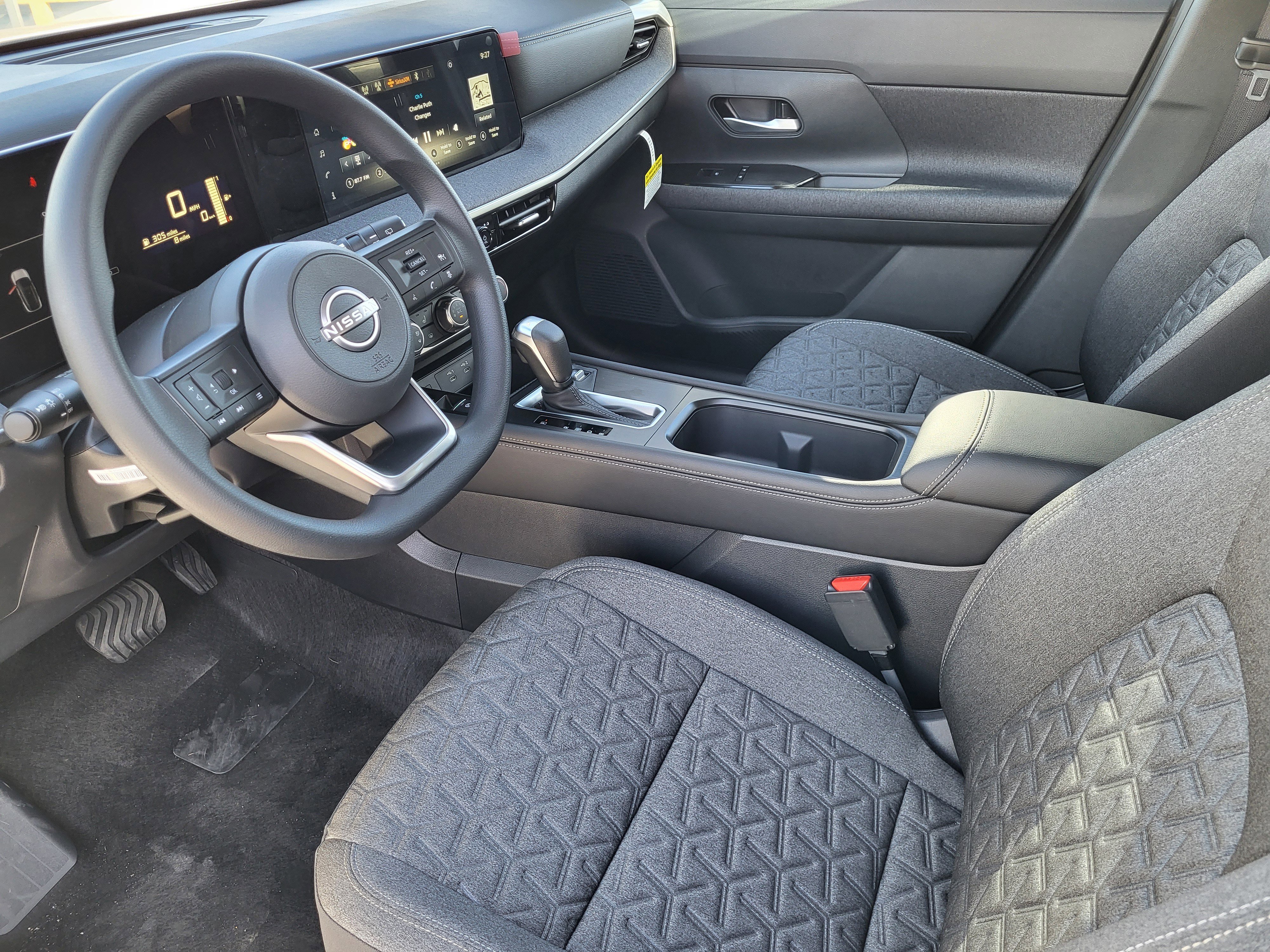 New 2025 Nissan Kicks SV w/ SV Premium Package image 7