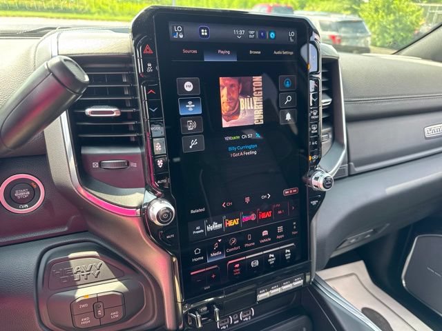 New 2026 RAM 2500 Laramie AWD/4WD image 17