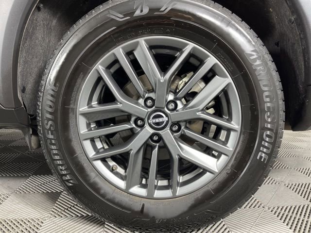 Used 2024 Nissan Rogue S image 13