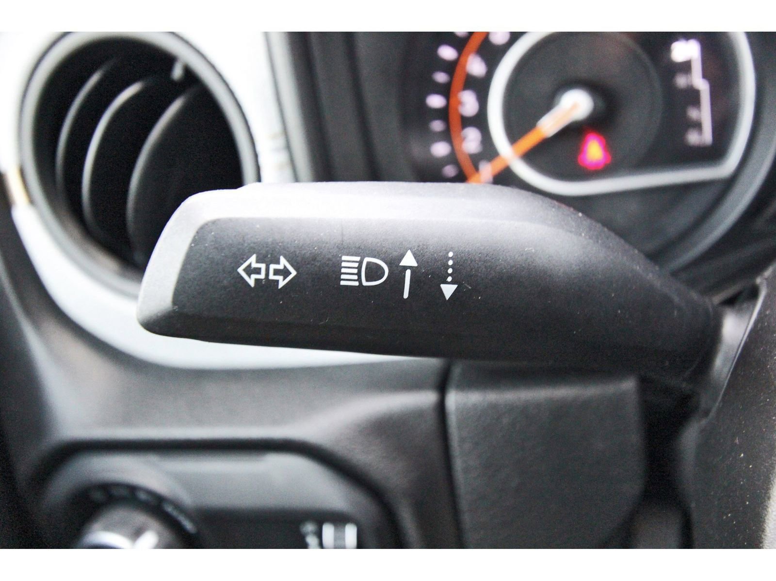 Used 2024 Jeep Wrangler Sport S image 17