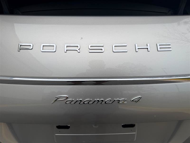 Used 2011 Porsche Panamera image 25