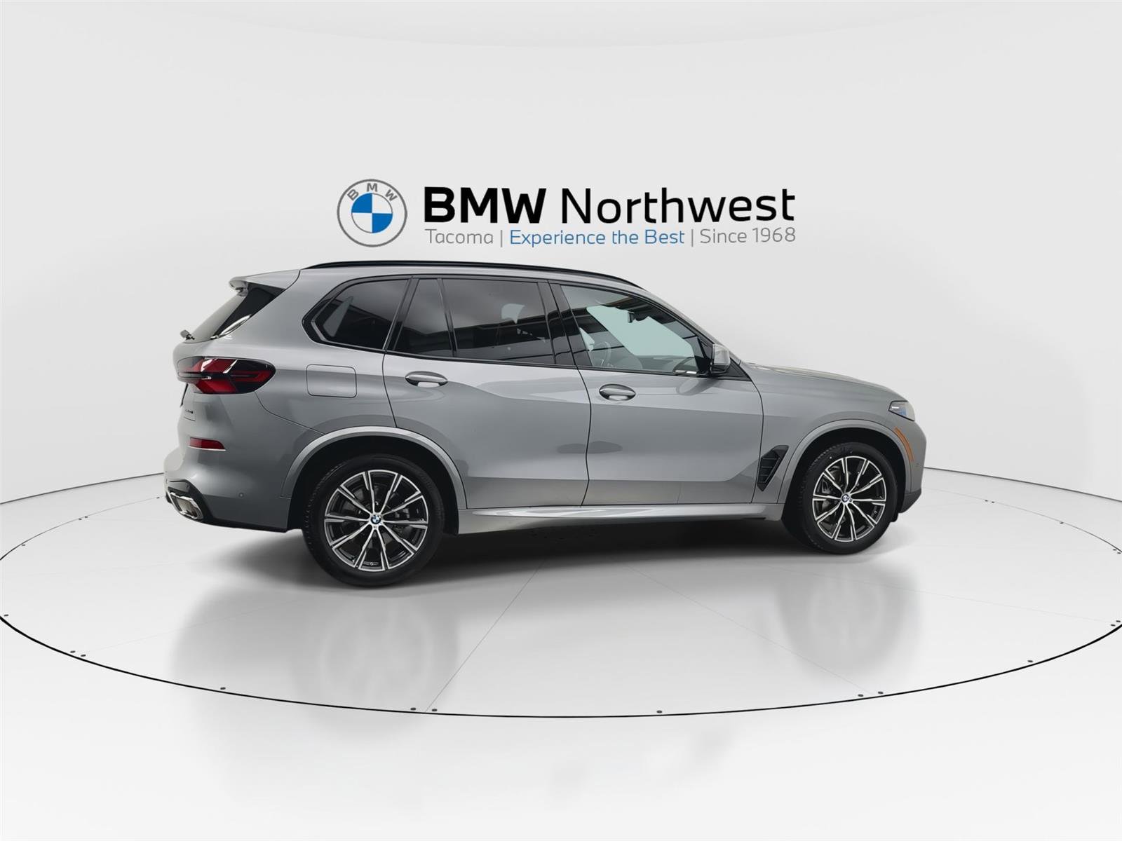 Used 2025 BMW X5 xDrive40i image 4