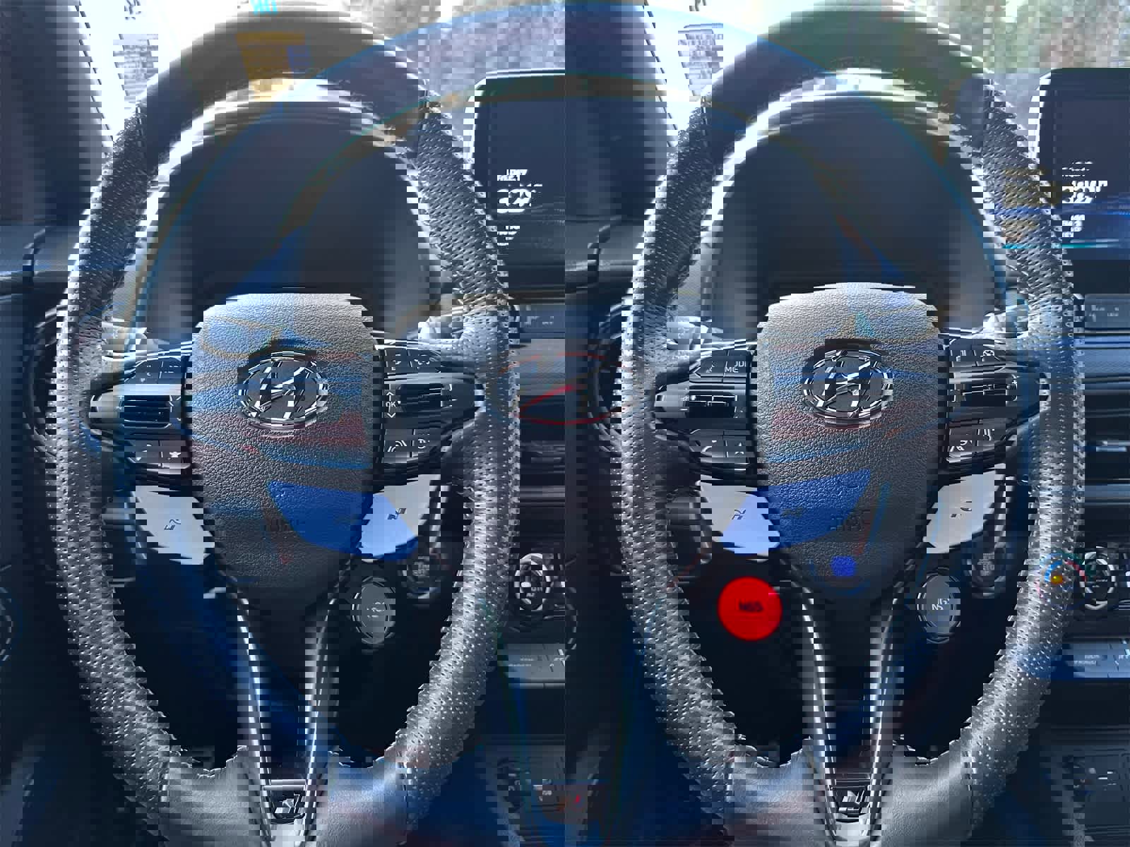 Used 2022 Hyundai Kona N image 15