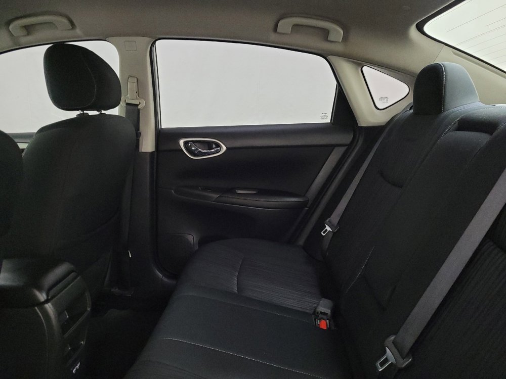 Used 2019 Nissan Sentra SV FWD image 18