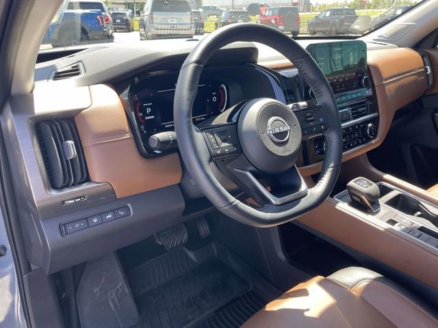 Used 2024 Nissan Pathfinder Platinum FWD image 19